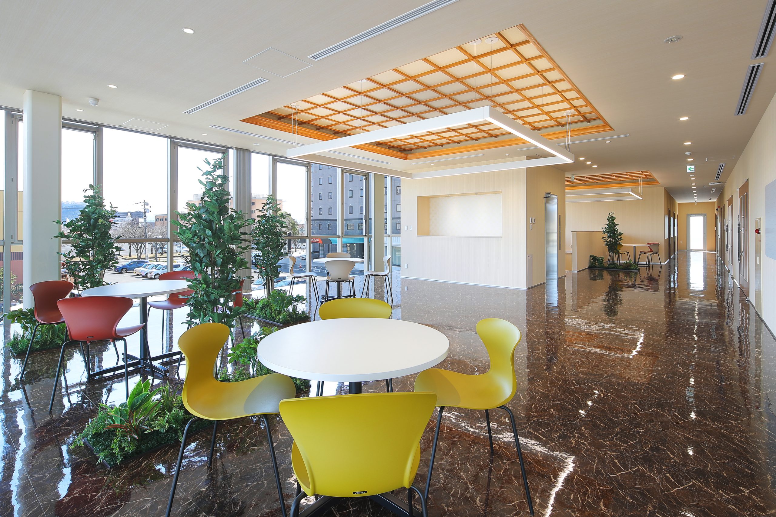 鹿児島相互信用金庫 国分支店 株式会社東条設計街に緑を建築に夢を